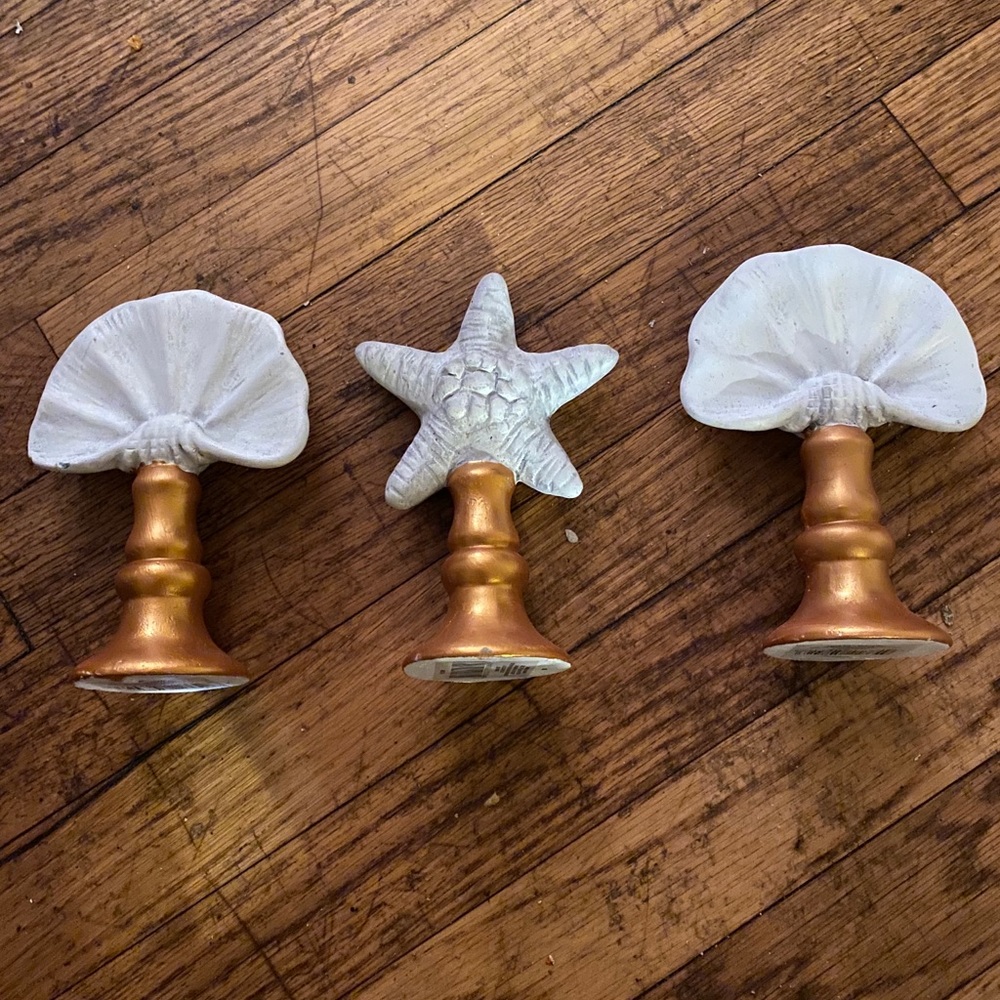 Bathroom decor